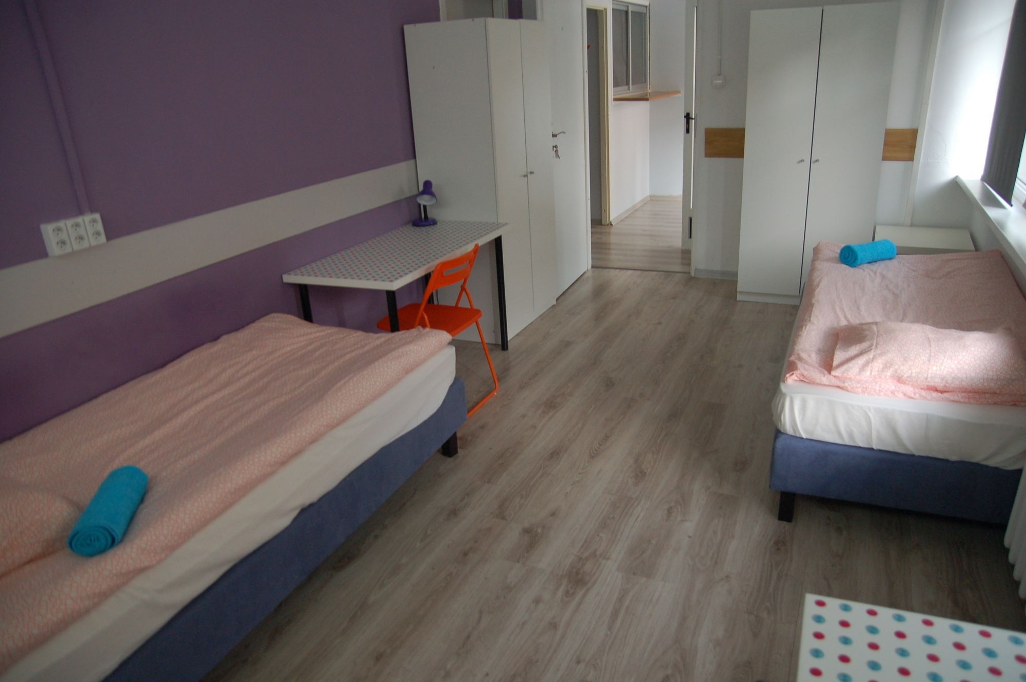 Hostel Family Erasmus Center ワルシャワ エクステリア 写真